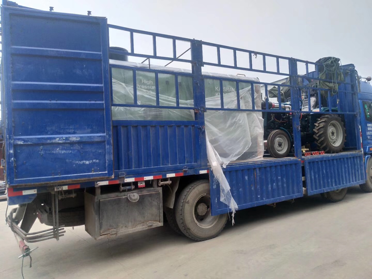 Z-WC150拖拉機式全液壓氣動鉆機 (19).JPG