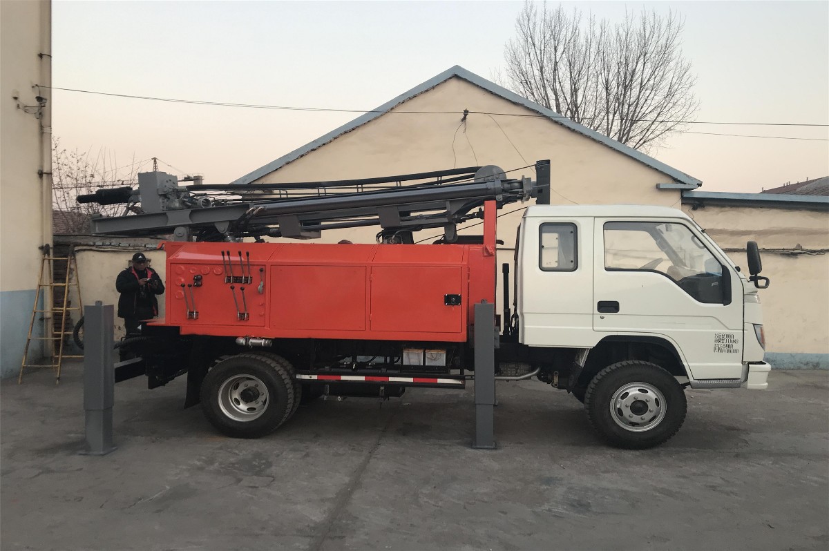 Z-WC400A全液壓車載氣動鉆機 (6).JPG