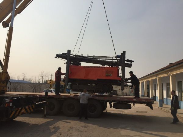 Z-WC400B全液壓履帶氣動鉆機 (40).jpg