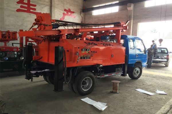 Z-WC400A全液壓車載氣動鉆機 (1).jpg